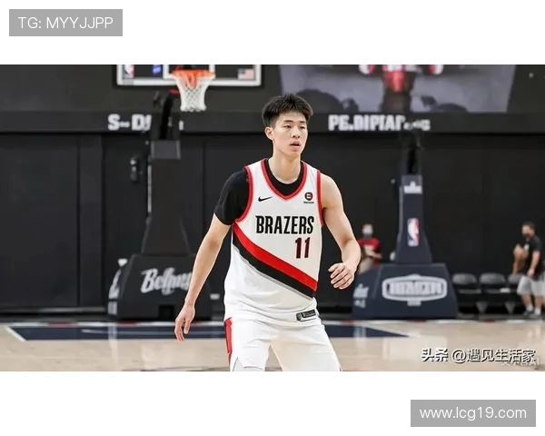 杨瀚森试训征服开拓者 主帅盛赞全场最佳 扣篮王之子无奈称难以招架(1)